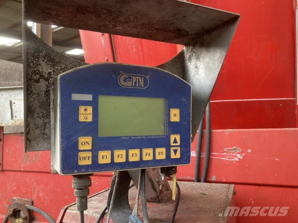 Trioliet AVM 24 Alimentatoare