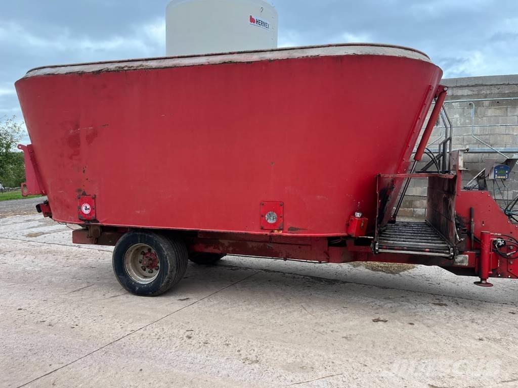 Trioliet AVM 24 Alimentatoare