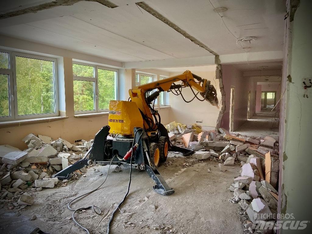 Brokk 250 Excavatoare de demolare