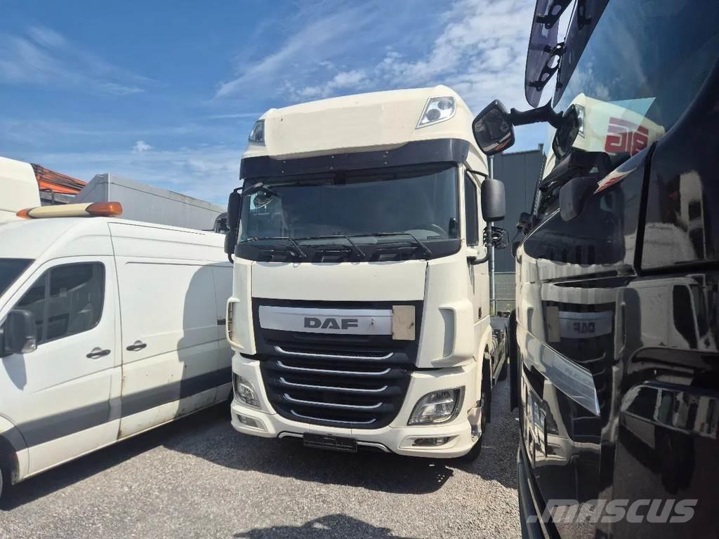 DAF XF 460 6x2 Camioane Demontabile