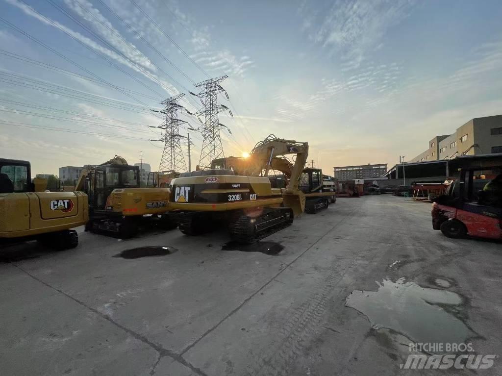 CAT 320 B Excavatoare pe șenile
