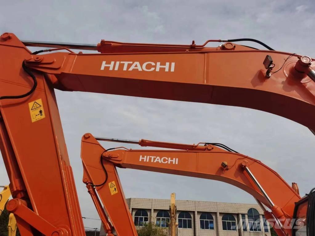 Hitachi ZX 240 Excavatoare pe șenile
