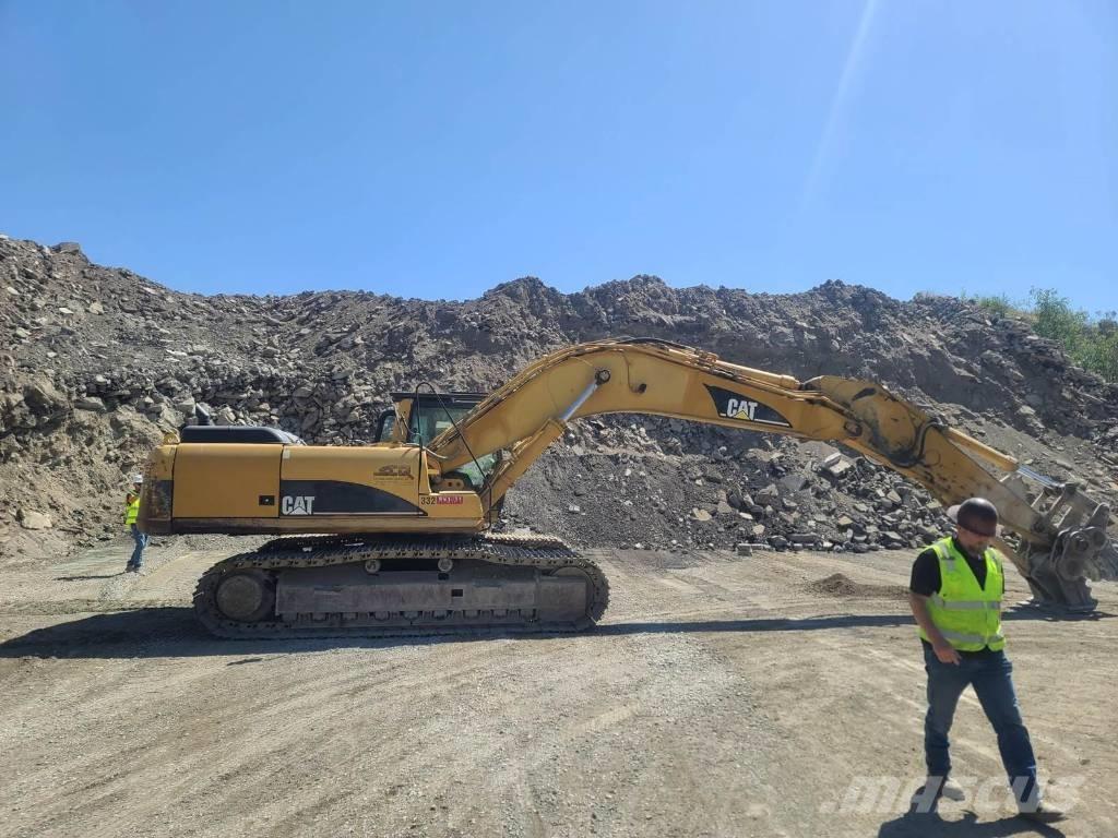CAT 330 CL Excavatoare pe șenile
