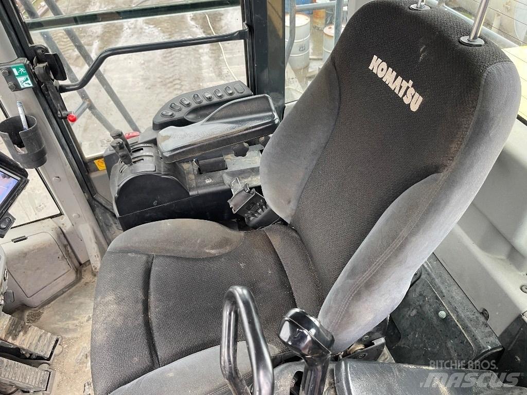 Komatsu WA500-8 Incarcator pe pneuri
