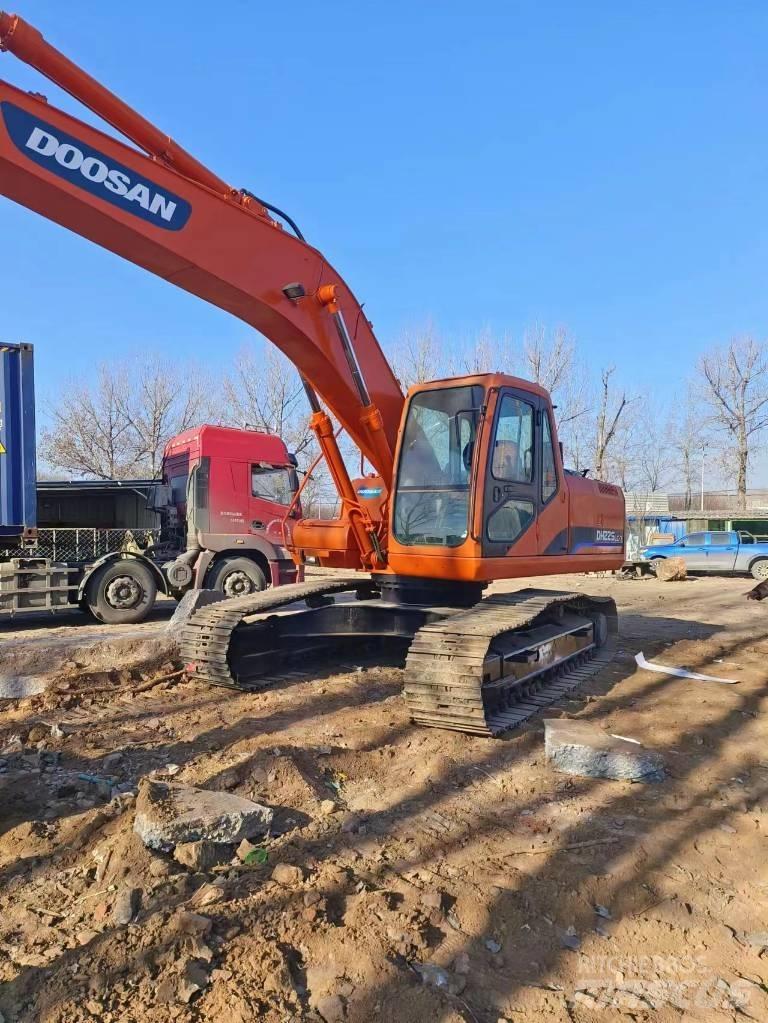 Doosan DH225LC-7 Excavatoare pe șenile
