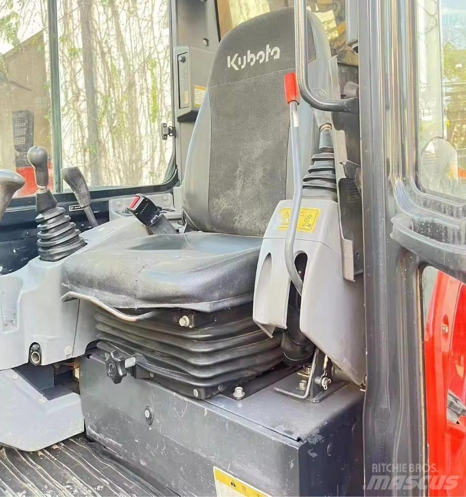 Kubota KX 060-5 Excavatoare pe șenile
