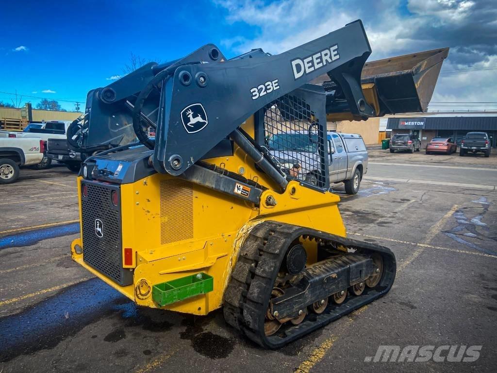 John Deere 323 E Mini incarcator