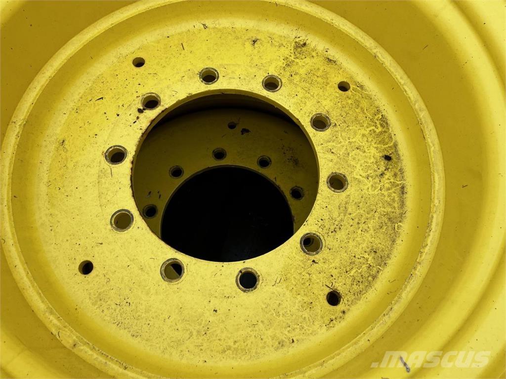 John Deere 15x28 Roti