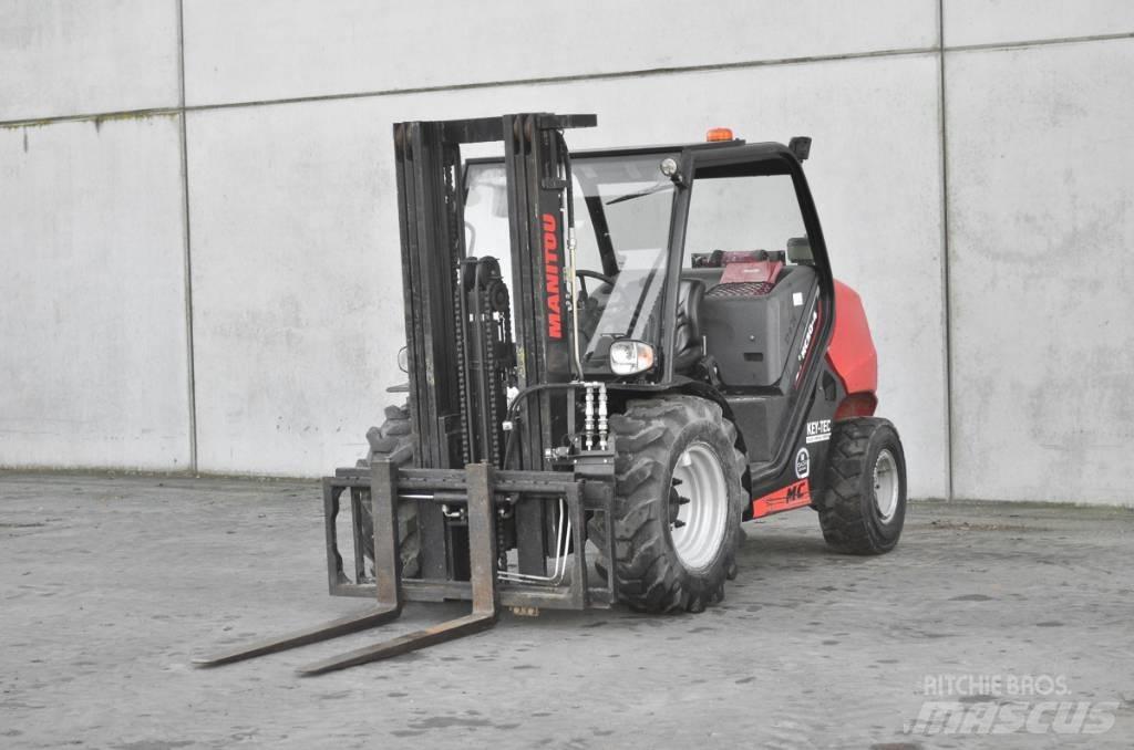 Manitou MC 30-4 Stivuitor diesel