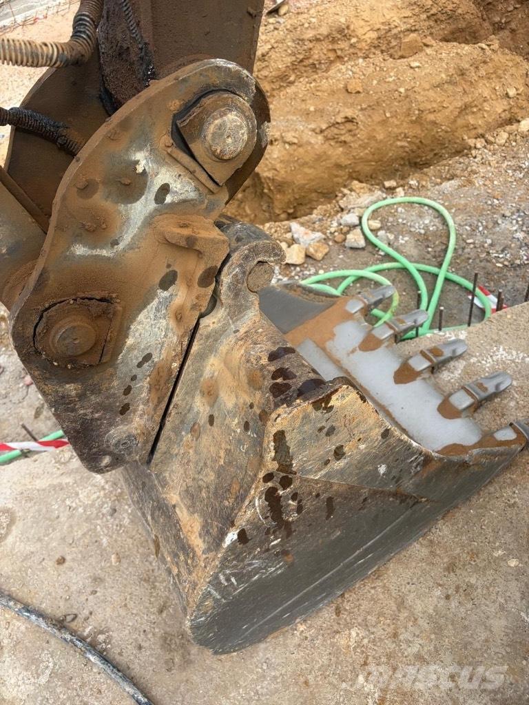 Volvo ECR 88 PLUS Excavatoare 7t - 12t