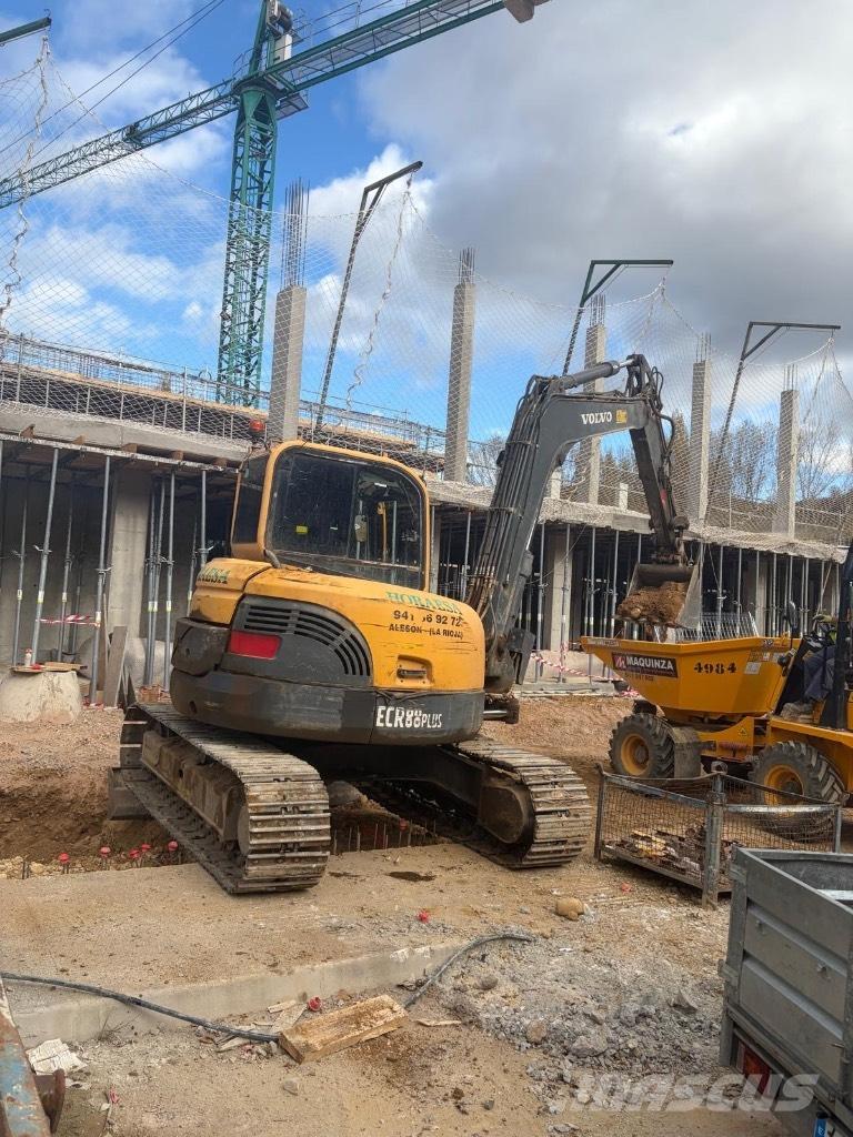 Volvo ECR 88 PLUS Excavatoare 7t - 12t