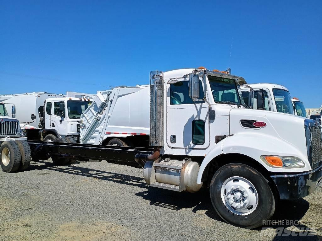 Peterbilt 335 Camion de deseuri