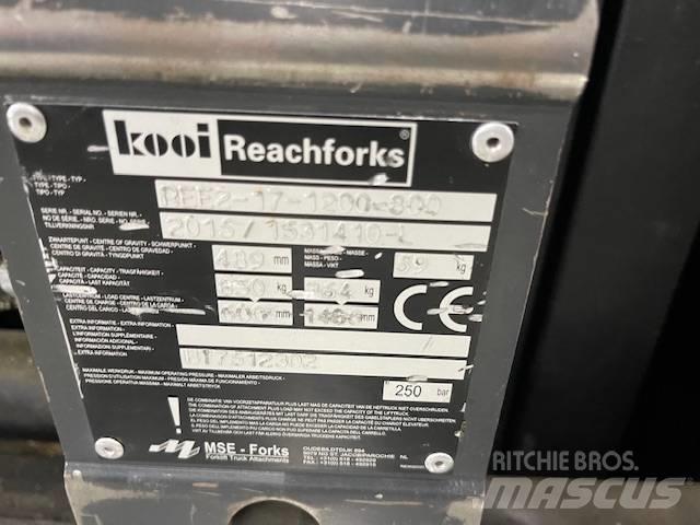 BT RRE 160 Stivuitor cu catarg retractabil
