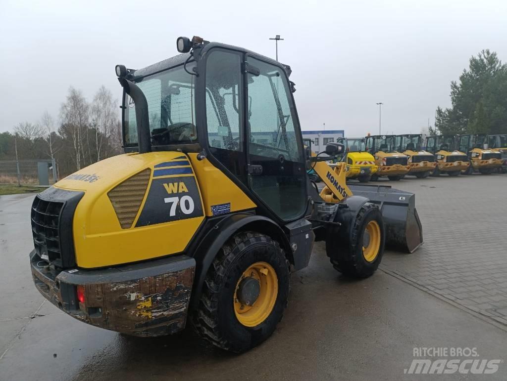Komatsu WA70-7 Incarcator pe pneuri