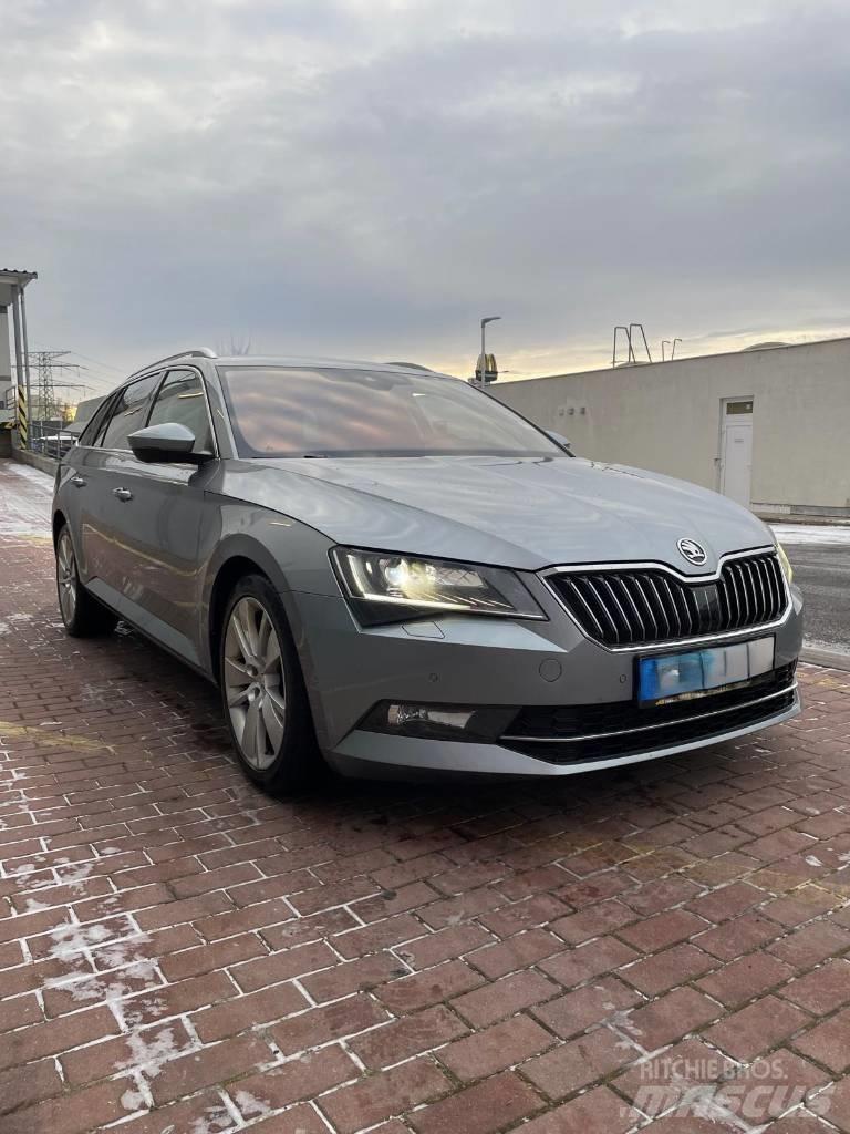 Skoda Superb Masini