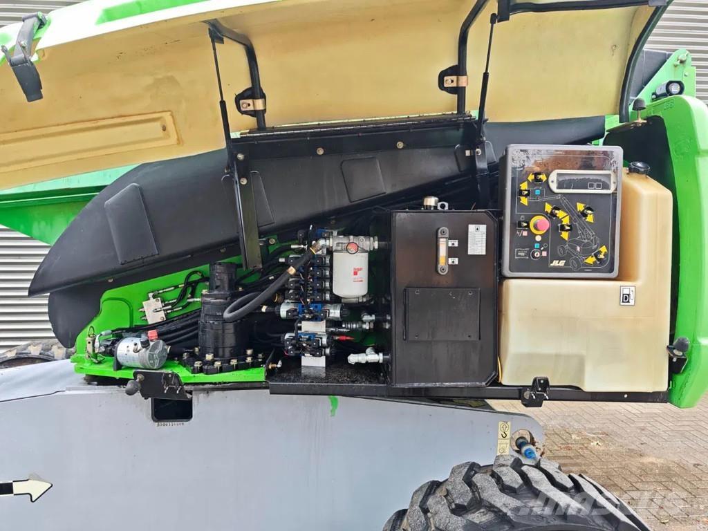 JLG 660 SJ Nacele cu brat telescopic