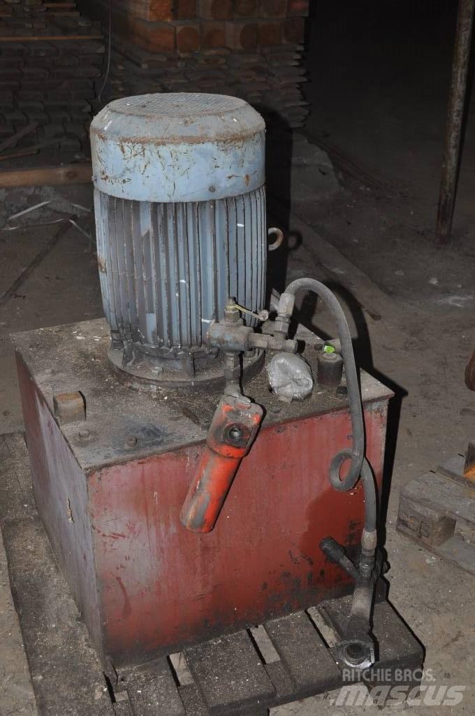  Pompa hydrauliczna Utilaje forestiere - Altele