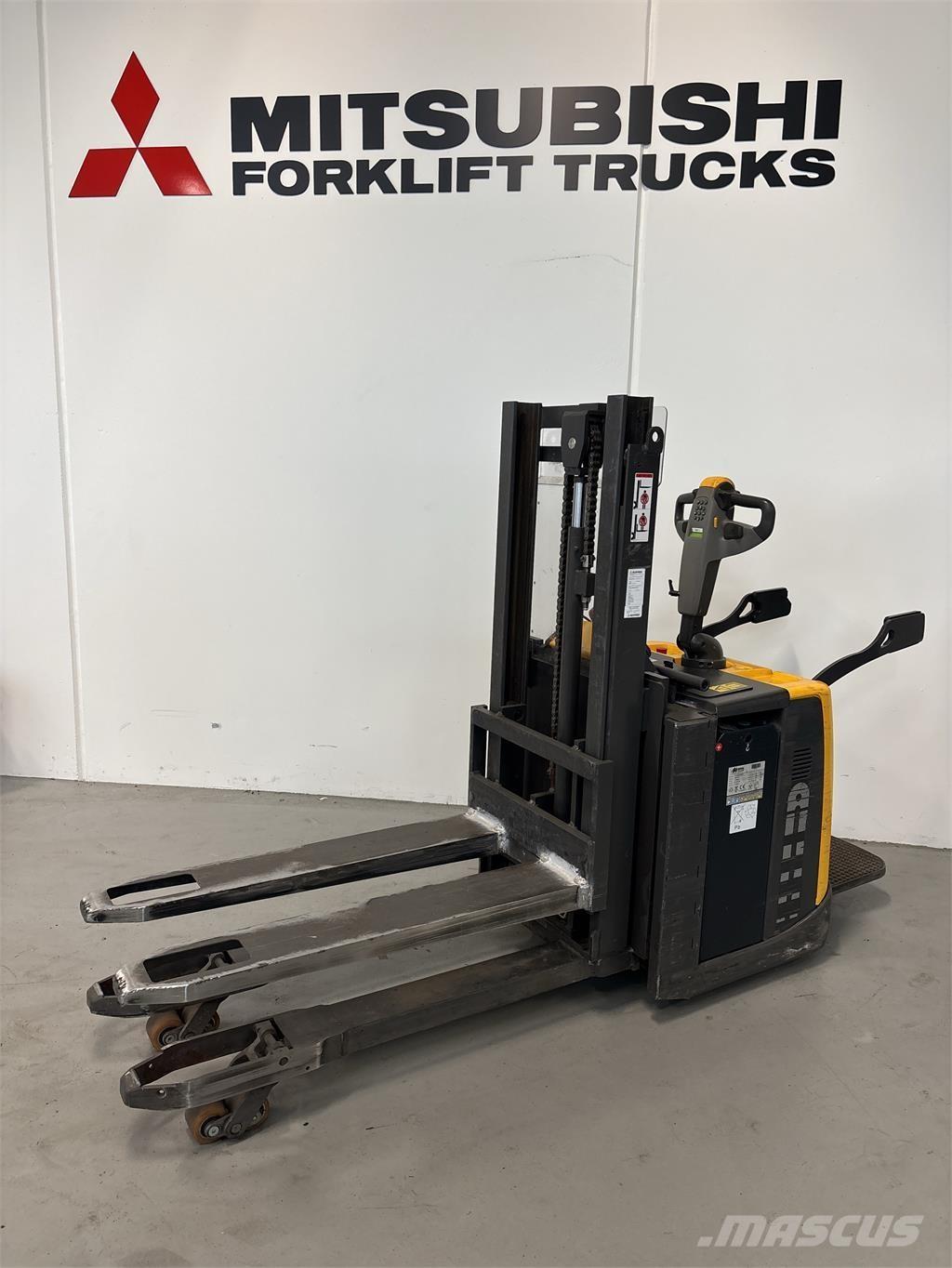 Atlet PDP200 Transpaleti autopropulsanti