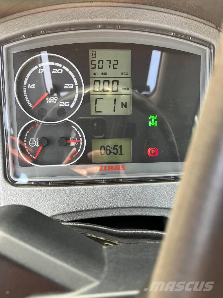 CLAAS Arion 640 CIS Tractoare