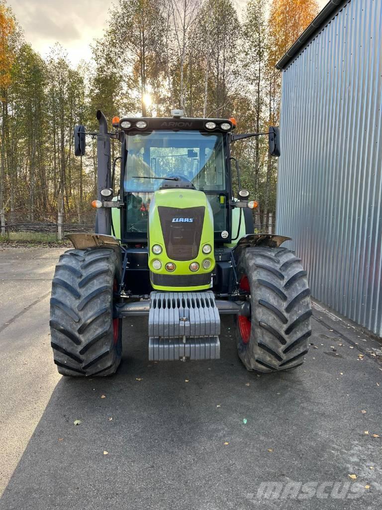 CLAAS Arion 640 CIS Tractoare