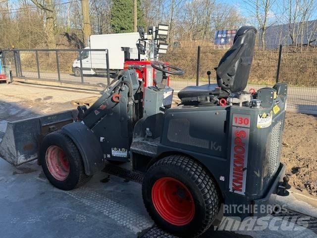 Knikmops KM 130 Mini incarcatoare