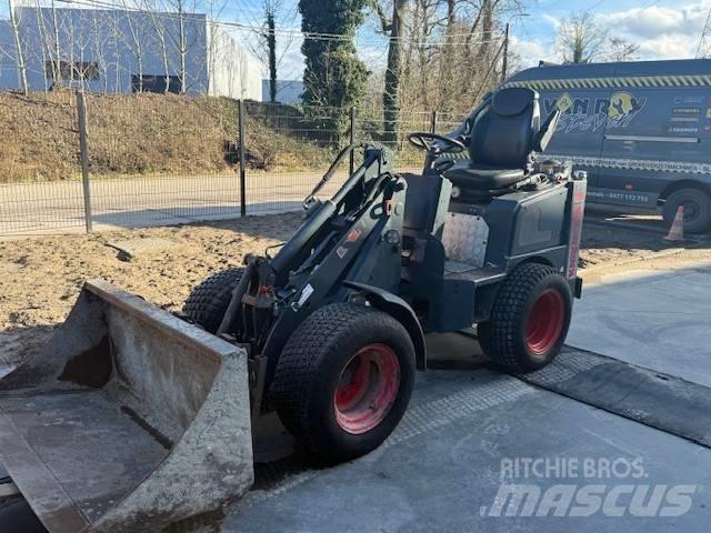 Knikmops KM 130 Mini incarcatoare