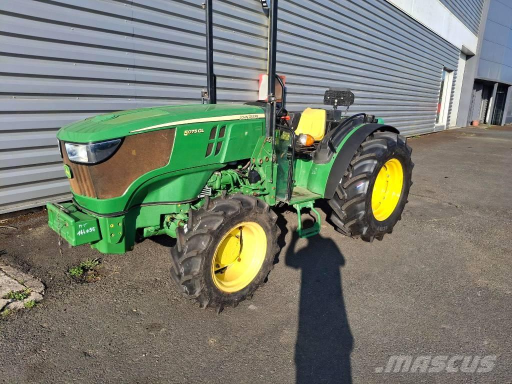 John Deere 5075GL Tractoare