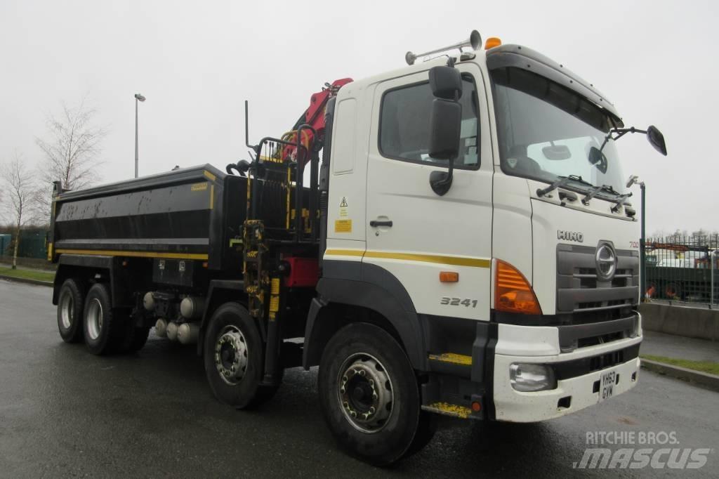 Hino 700 Autobasculanta