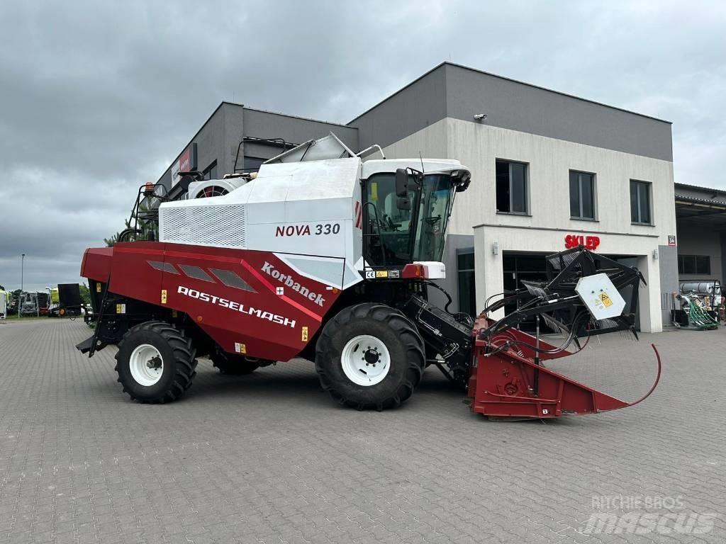 Rostselmash Nova330 Combine de secerat