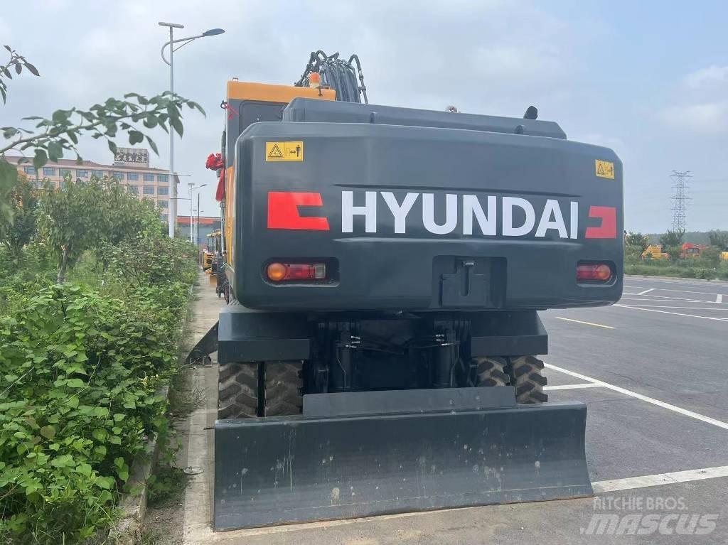 Hyundai 210WVS Excavatoare cu roti