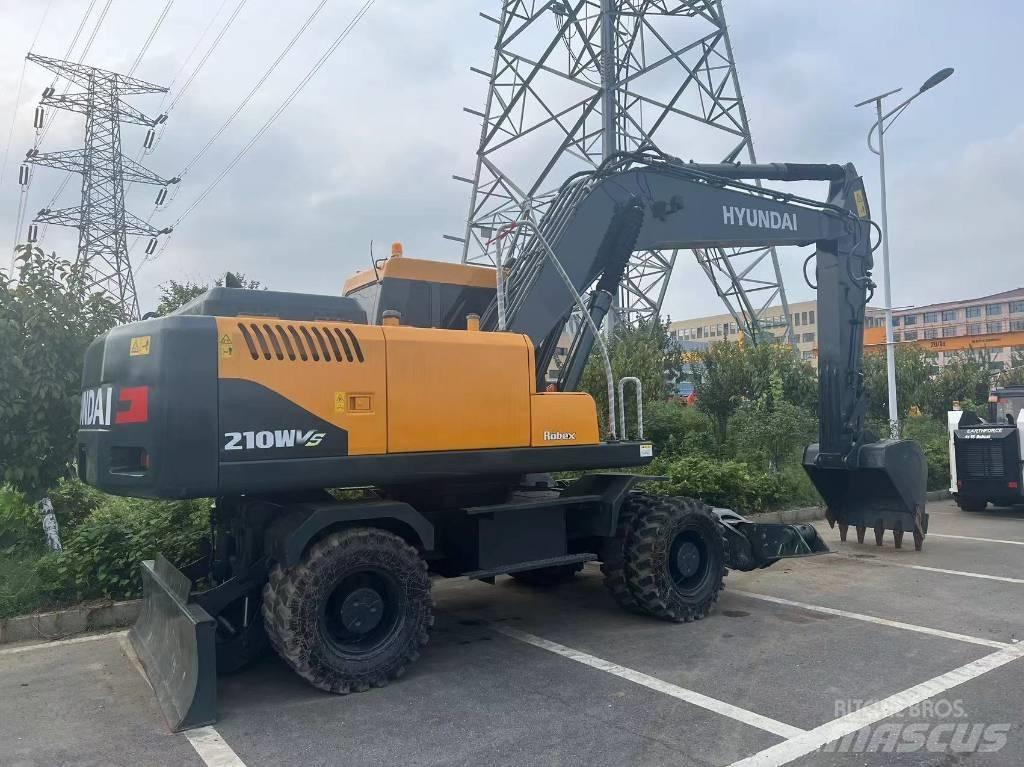 Hyundai 210WVS Excavatoare cu roti