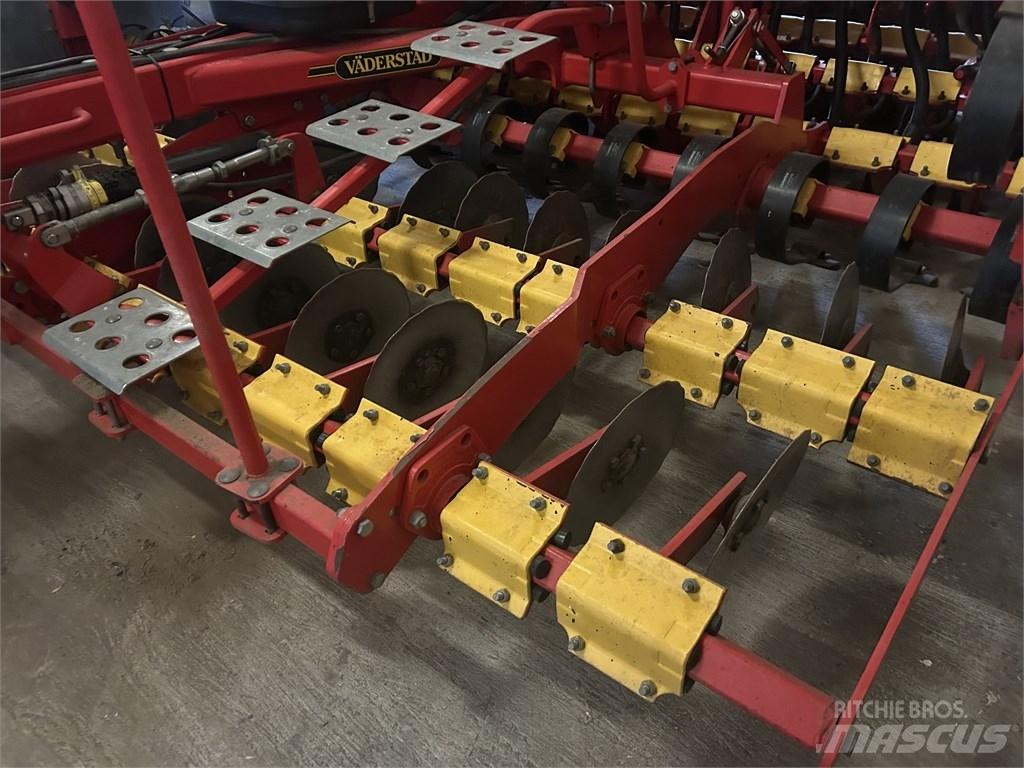 Väderstad Rapid400C Perforatoare