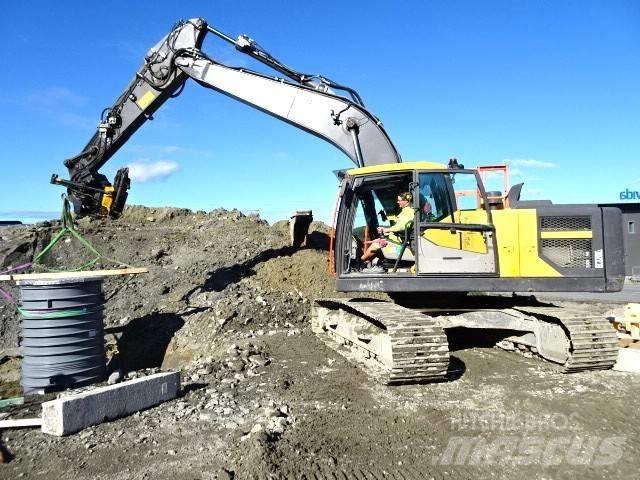 Volvo EC220EL Excavatoare pe șenile

