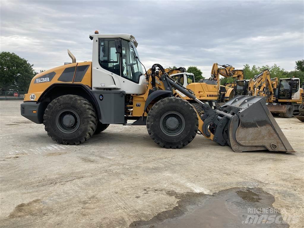 Liebherr L 538 Incarcator pe pneuri