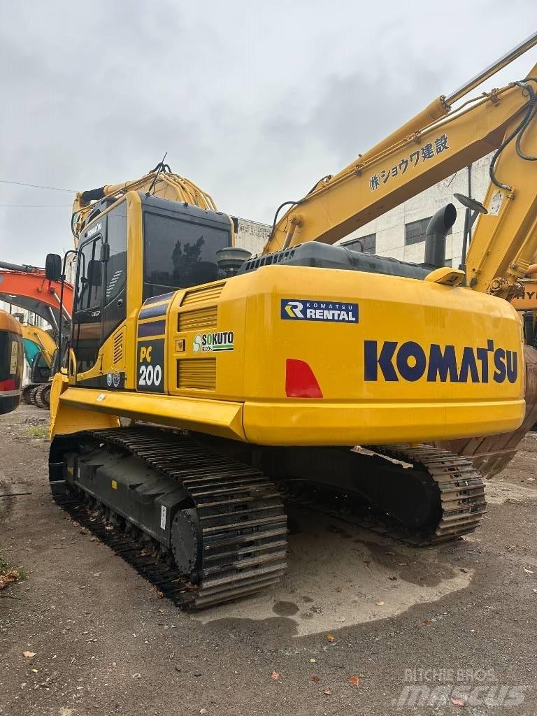 Komatsu PC 200-8 Excavatoare pe șenile
