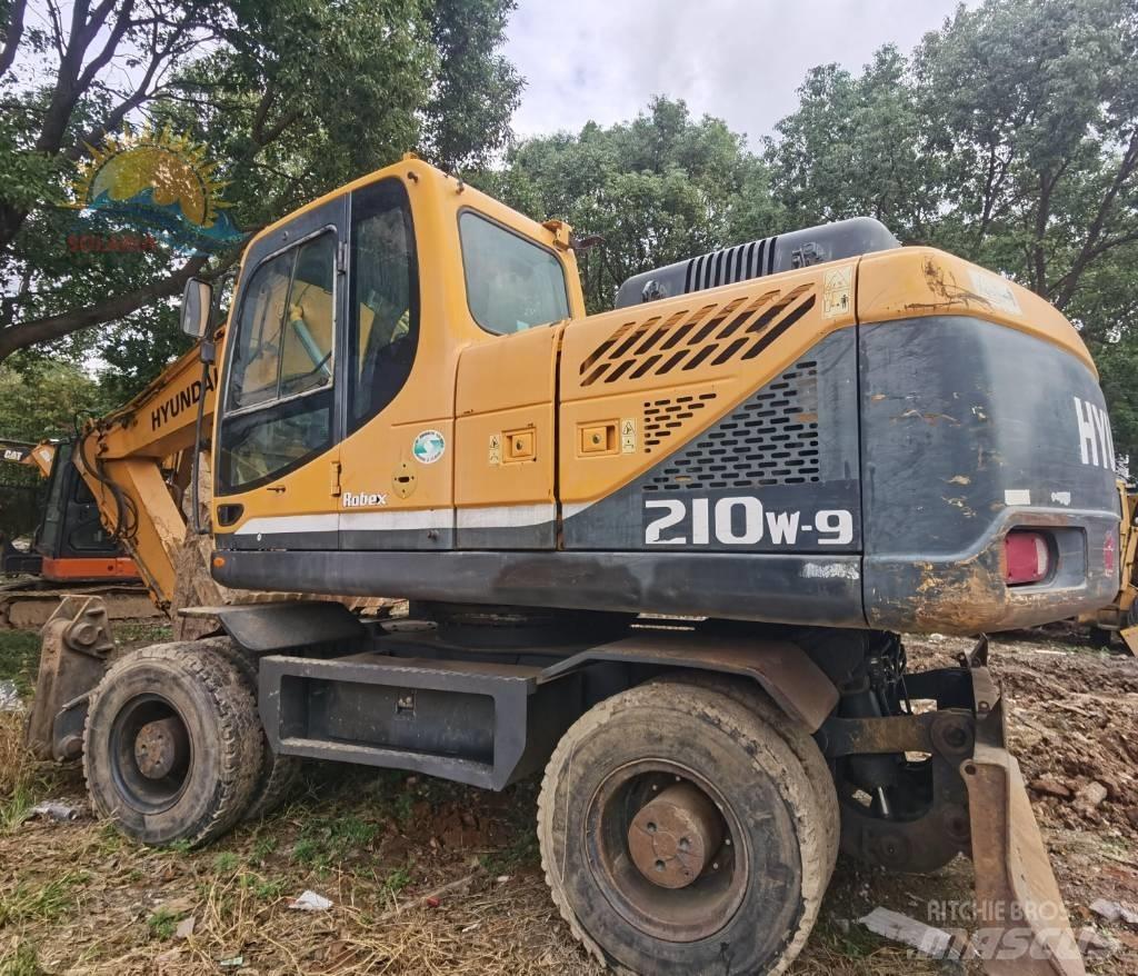 Hyundai R210W-9 Excavatoare cu roti