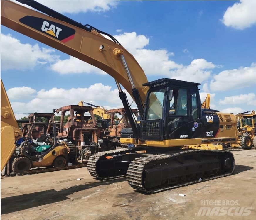 CAT 320D Excavatoare pe șenile
