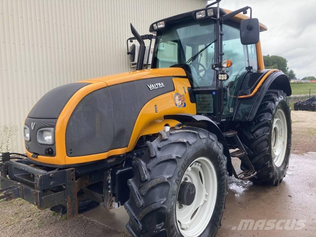 Valtra T 131 Tractoare