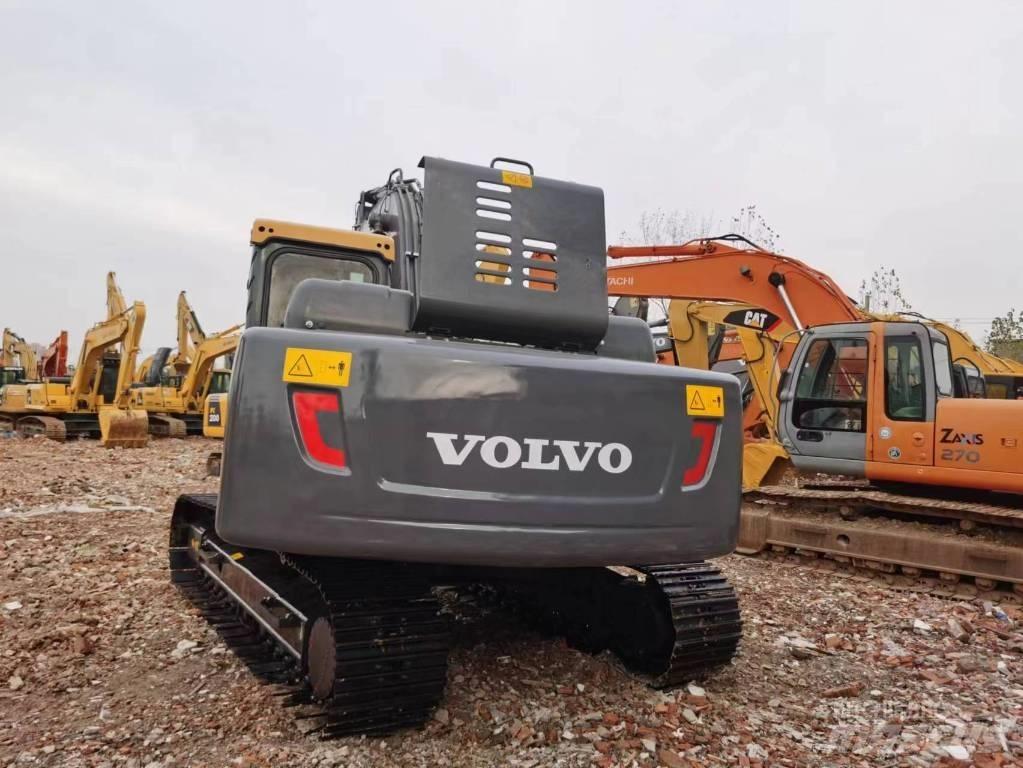 Volvo EC 210 Excavatoare pe șenile
