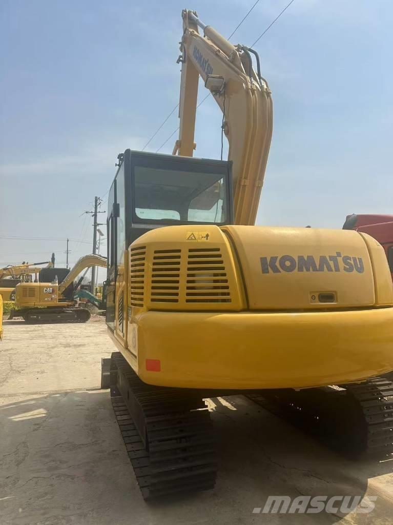 Komatsu PC 70 Excavatoare pe șenile
