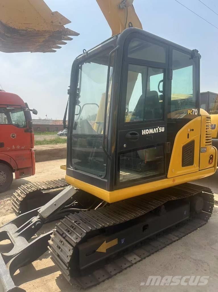 Komatsu PC 70 Excavatoare pe șenile
