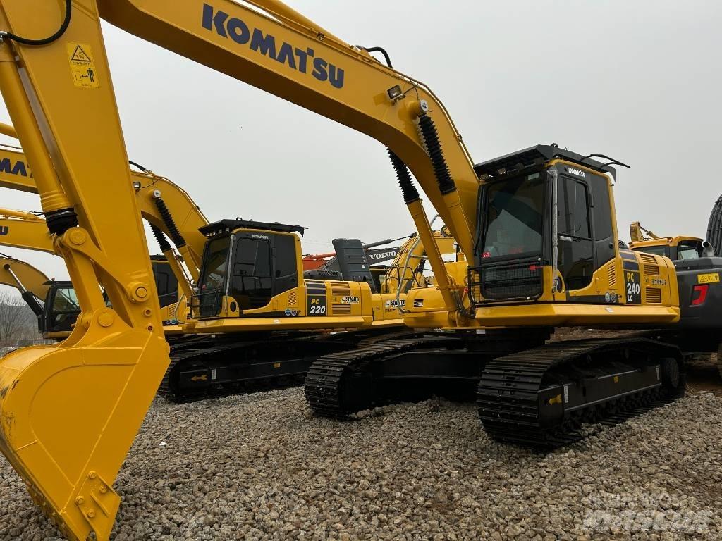 Komatsu 240-8 Excavatoare pe șenile
