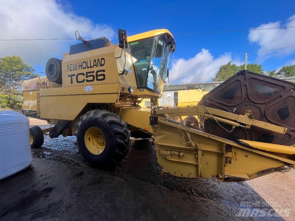 New Holland Tc56h Combine de secerat