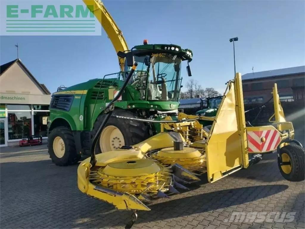 John Deere 9800 Forajere cu autopropulsare