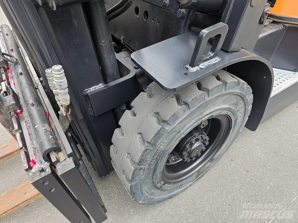 Doosan D 25 G Stivuitor diesel