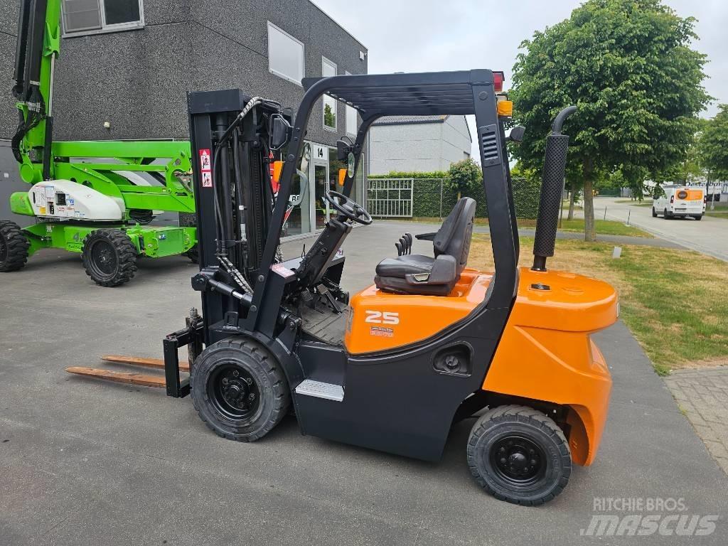 Doosan D 25 G Stivuitor diesel