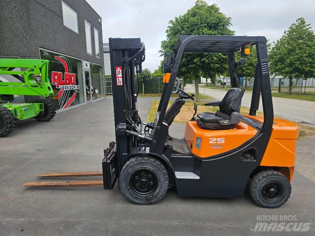 Doosan D 25 G Stivuitor diesel