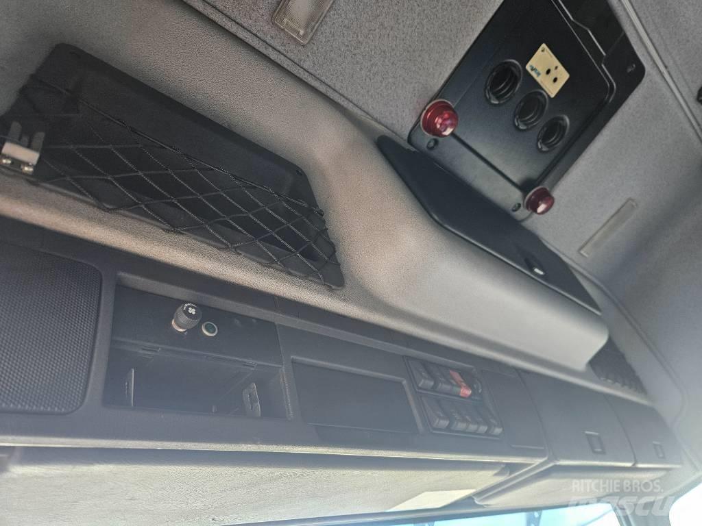 Volvo FM12 420 8x2 Camioane Demontabile