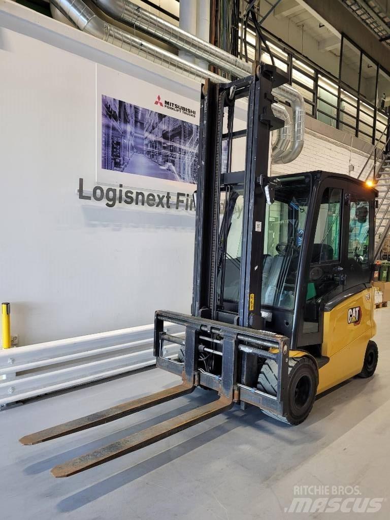 CAT EP35N Stivuitor electric