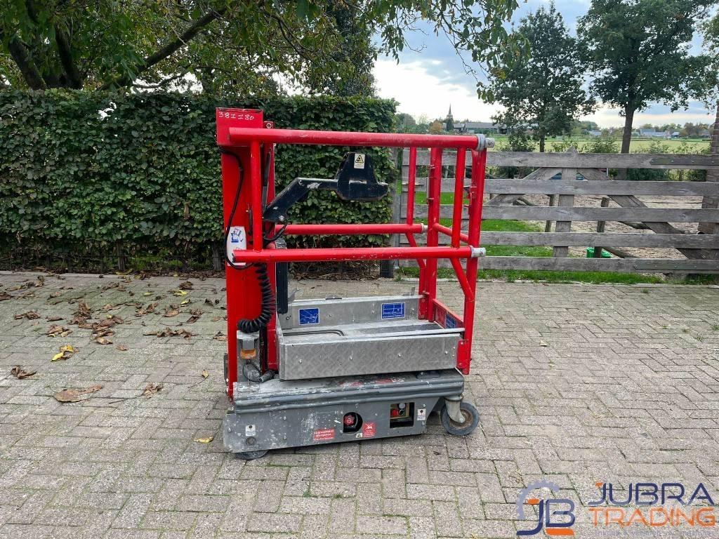 JLG Nano SP Plus Alte ascensoare si platforme